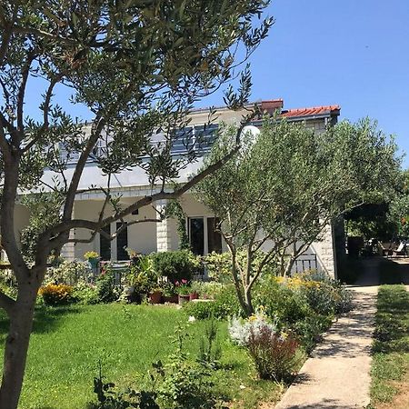 Soba Za Odmor P&E Hotel Kastel Stafilic ภายนอก รูปภาพ