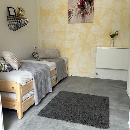 Soba Za Odmor P&E Hotel Kastel Stafilic ภายนอก รูปภาพ