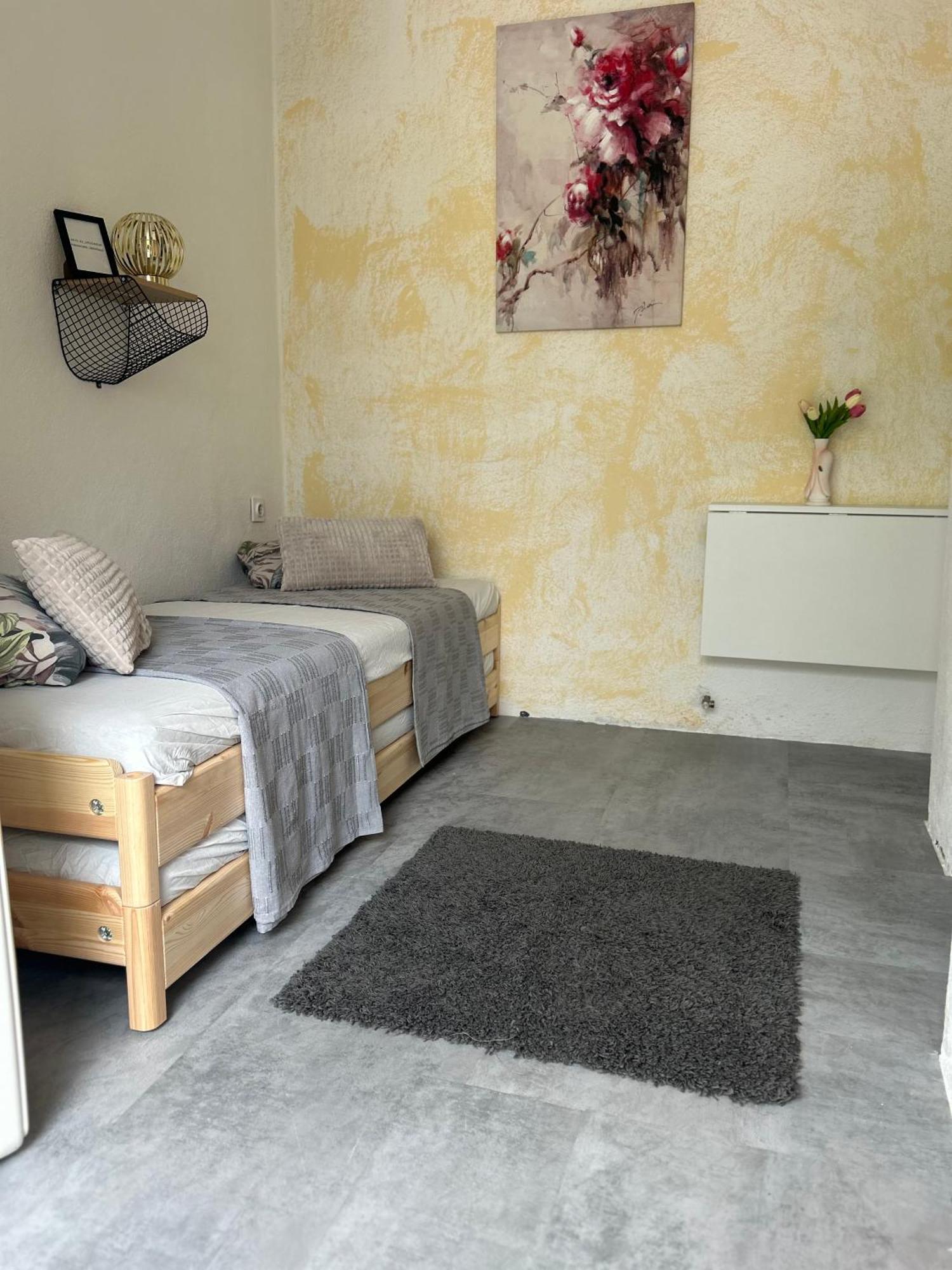 Soba Za Odmor P&E Hotel Kastel Stafilic ภายนอก รูปภาพ